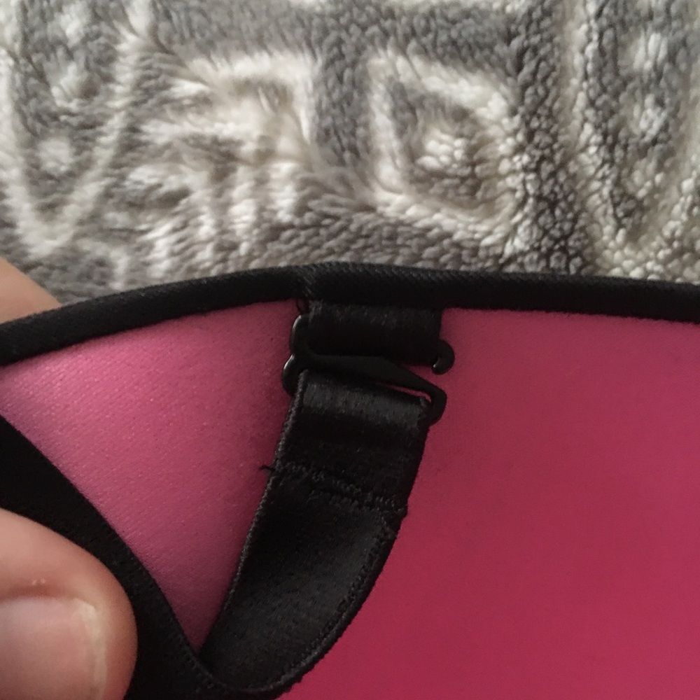 Pink Bra - Picture 4 of 6